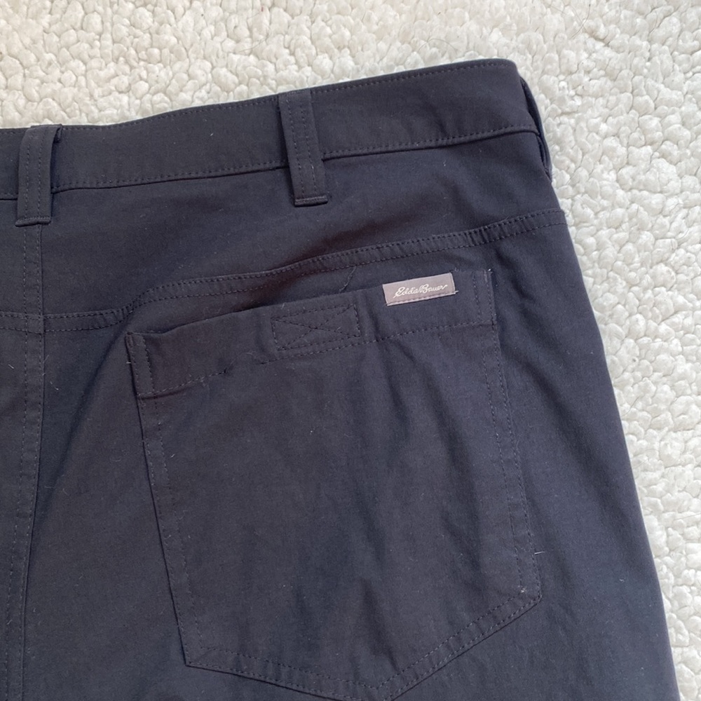 Eddie Bauer Men's Black Fleece Lined Tech Pants - Picture 7 of 7
